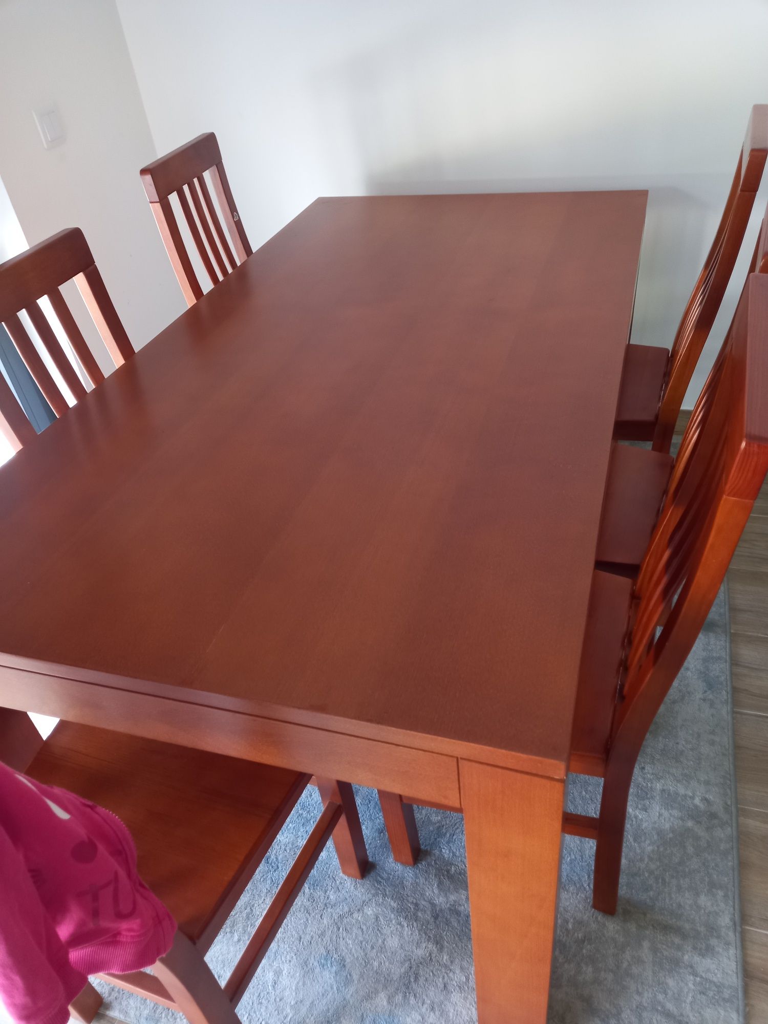Mesa de madeira + 6 cadeiras