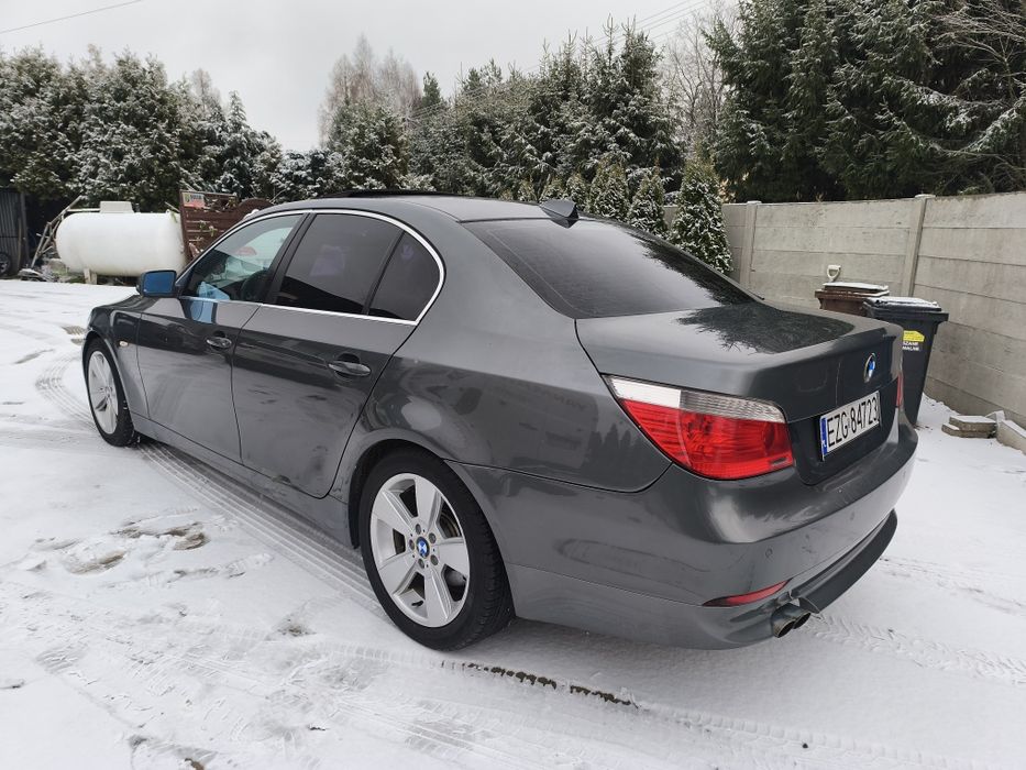 BMW 525.  2006r.  2.5 Benzyna. Full opcja.