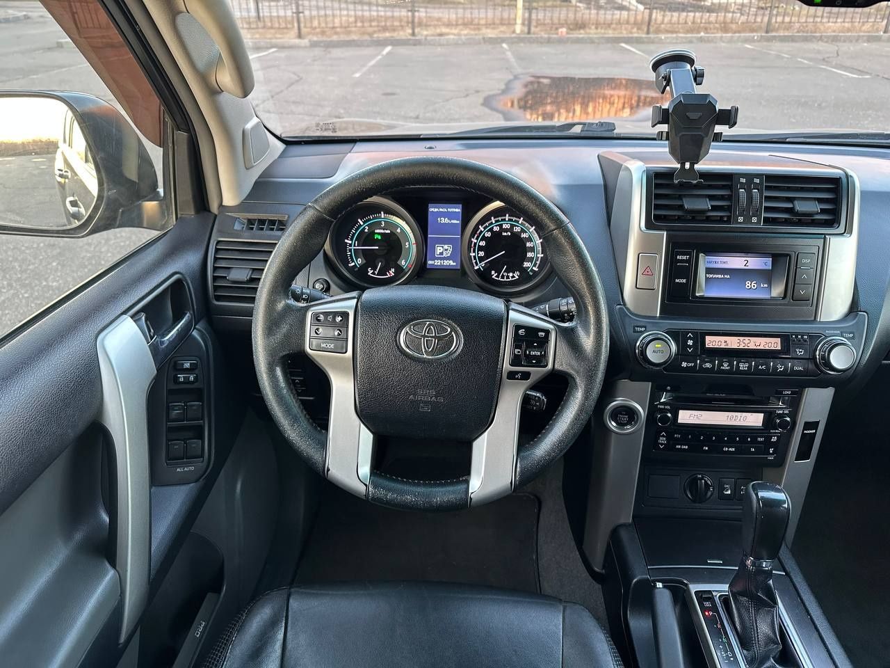 Toyota Land cruiser 150