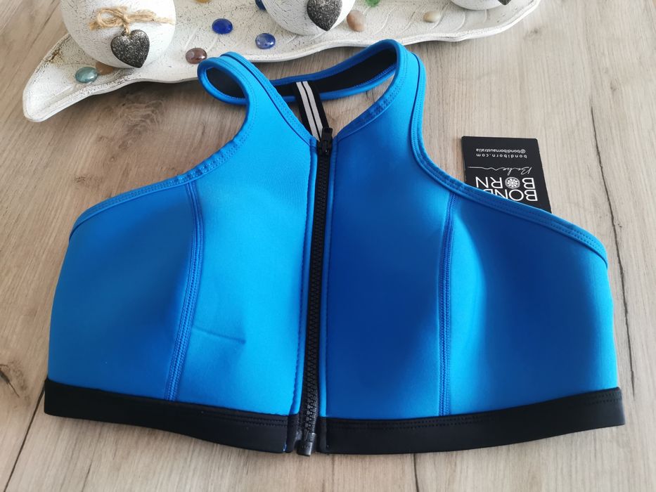 Bondi born Windsurfer Góra od bikini ocean blue