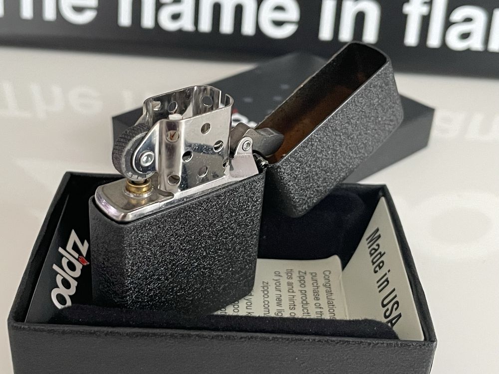 Zapalniczka Zippo, Cowboy, kowboj, rodeo, koń, Black Crackle, NOWA