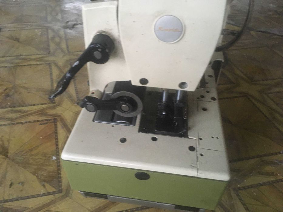 поясна девяти голкова машина швейна juki 2210