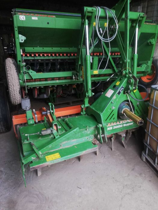 Agregat uprawowo siewny AMAZONE KE3000 D9 SUPER talerzowy 3M KUHN