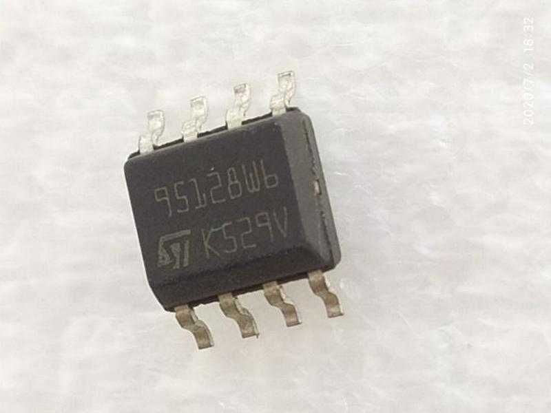 Чіп 95128 пам'яті 95256 EEPROM sop-8