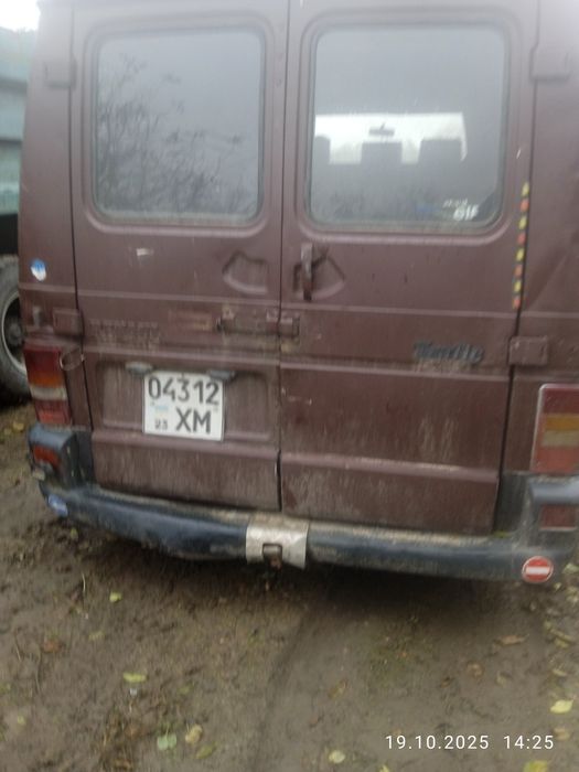 Продам Рено трафік 1993 року дизель 2;5