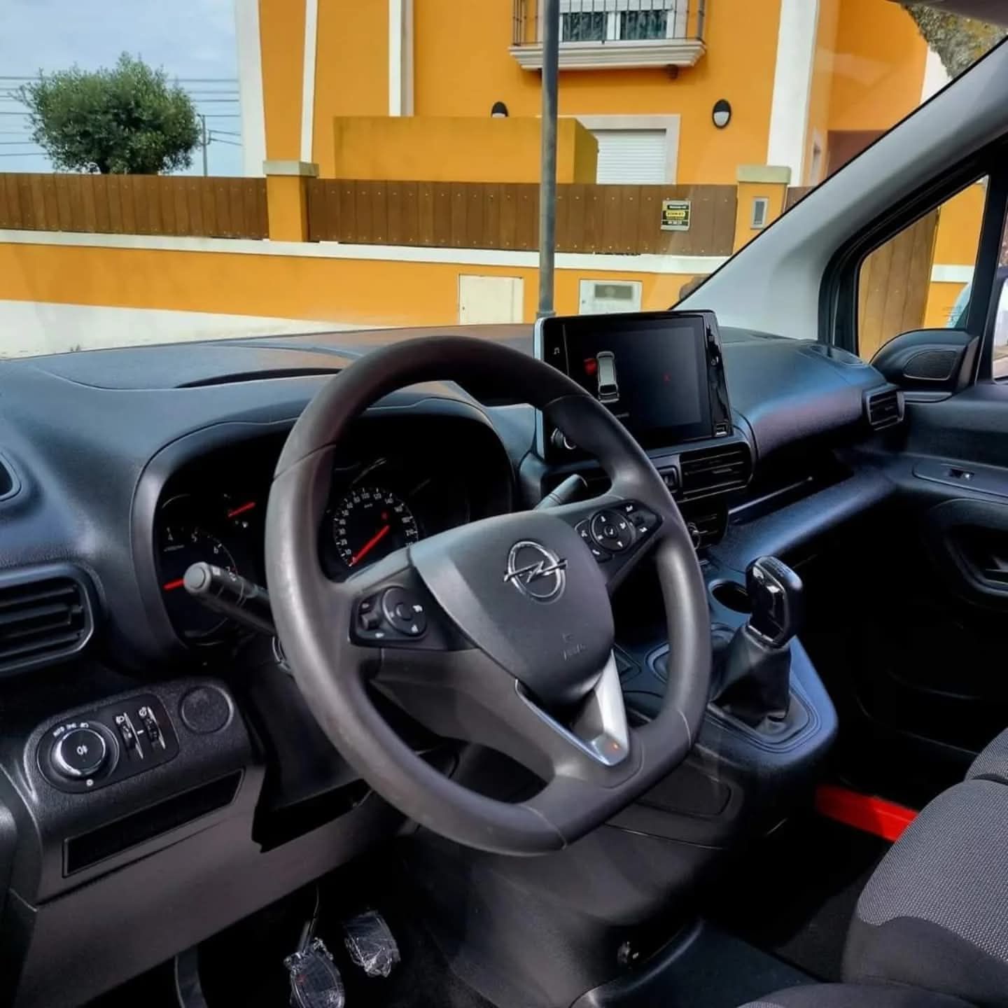 Opel Combo - 2021 | 110.000KM | GARANTIA | 3 LUG.