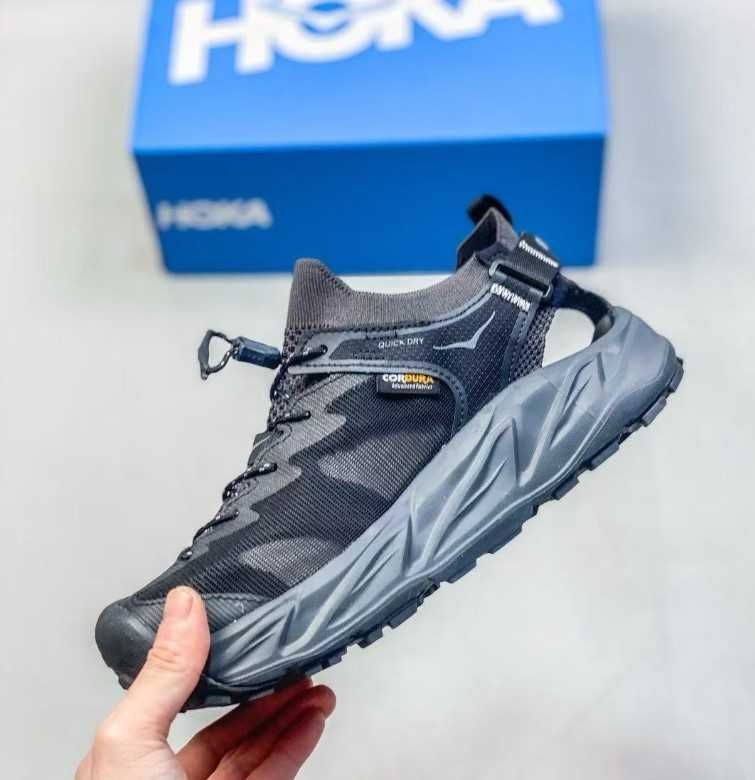 Взуття туристичне чоловічі сандалі Hoka M Hopara 2