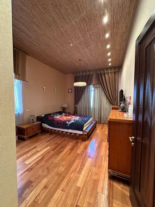 Продается особняк в  коттеджном поселке Совиньон