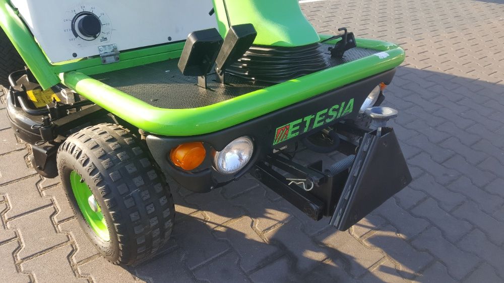 Profesjonalna kosiarka komunalna Etesia Hydro 124D, TUZ, pług hydrauli