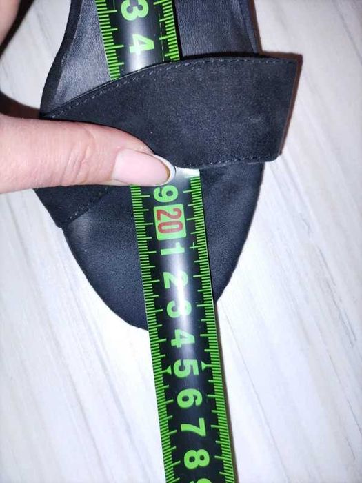 buty na obcasie sandały rozm. 37 firmy Graceland