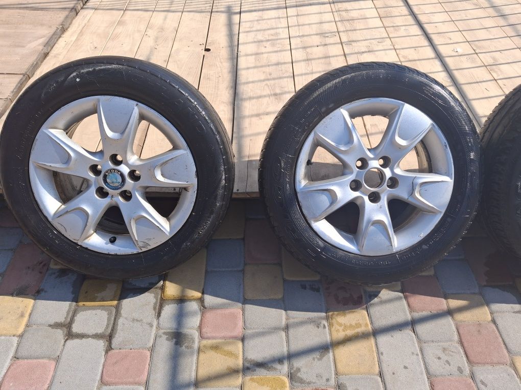 диски r15 6J×15h2 et 43 5J7601025 Skoda, Volkswagen 
Цена указ
