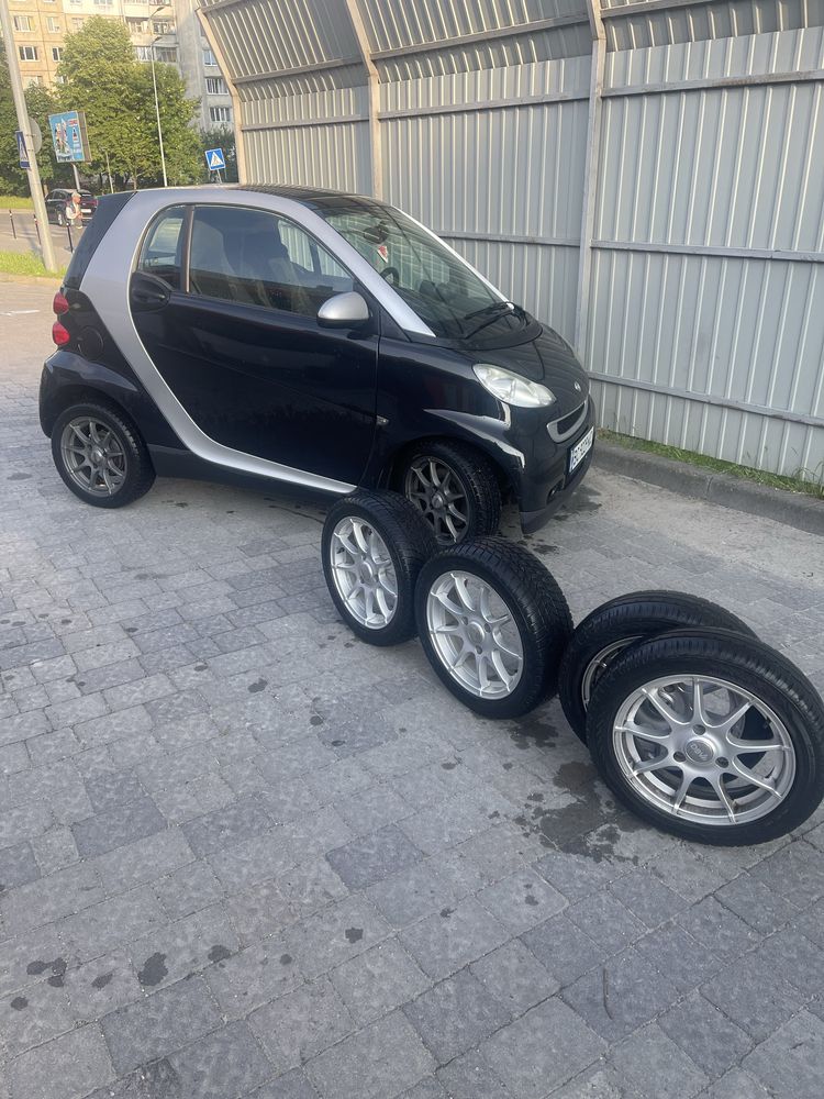 Продам диски на Smart Fortwo 451