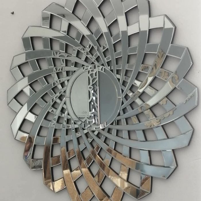 ! WYPRZEDAŻ ! | biurko | komoda | lustro | szafka nocna | regał