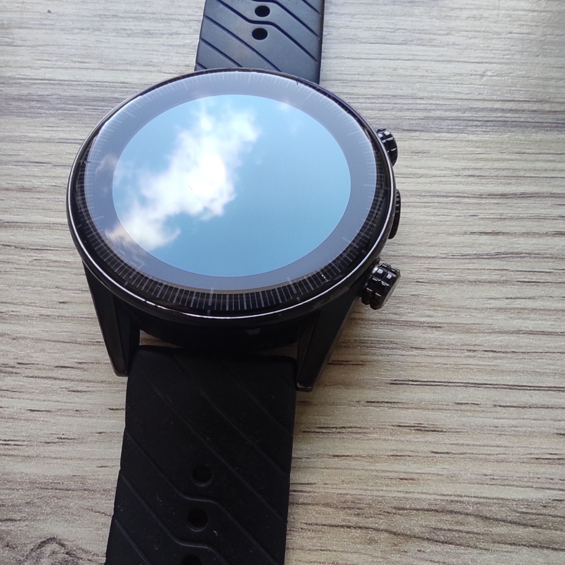 SMARTWATCH RUBICON - RNCE41. Wejście na kartę SIM.Aparat