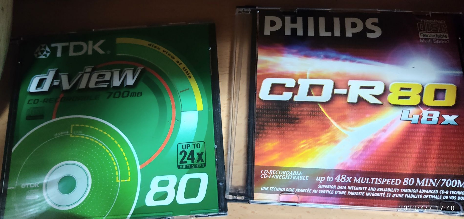 CDs/DVDs para gravação e tinteiros compatíveis