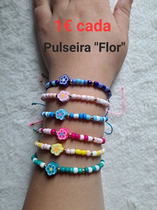 Pulseira feita à mao