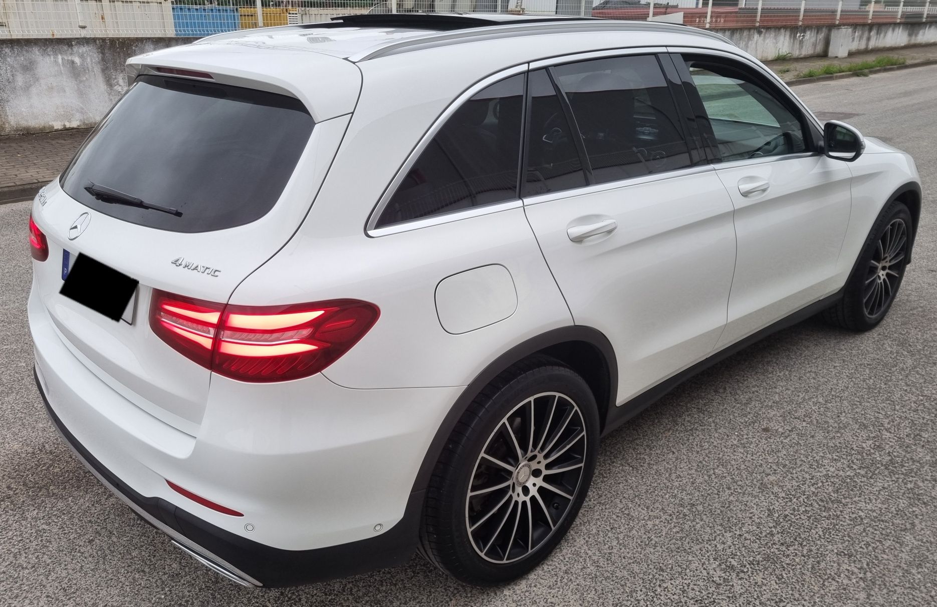 Mercedes - Benz GLC 250D 4Matic Imaculado Kit AMG Automático 9G