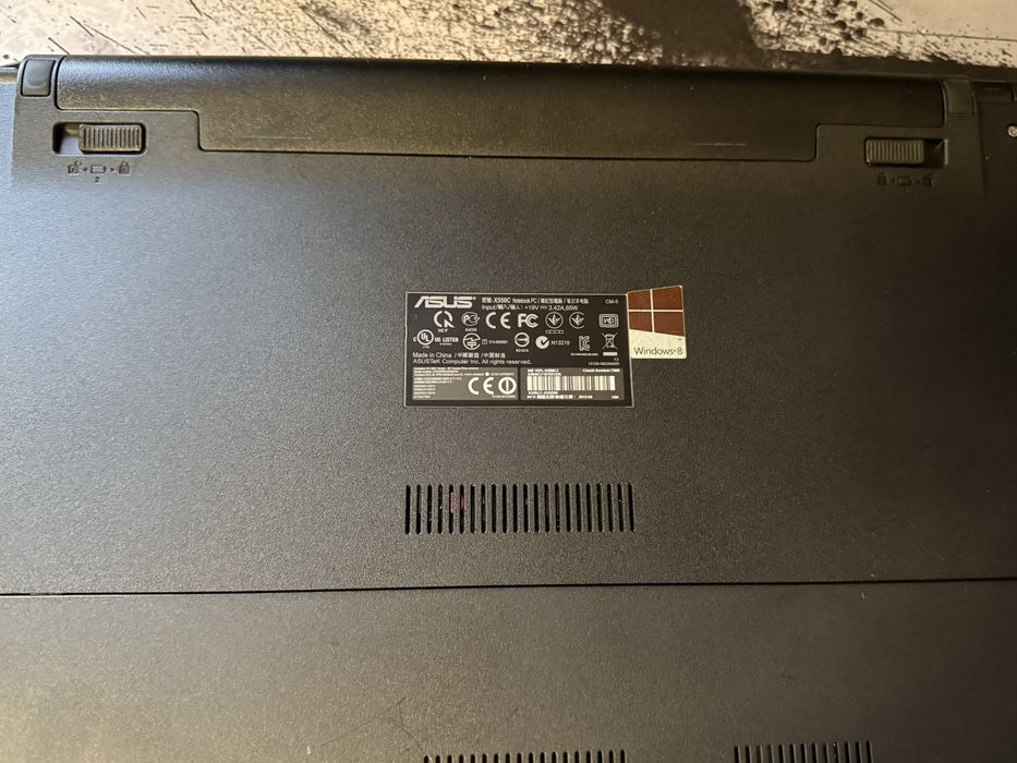 Ноутбукт Asus X550C з додатковим SSD 512Гб та RAM 12Гб