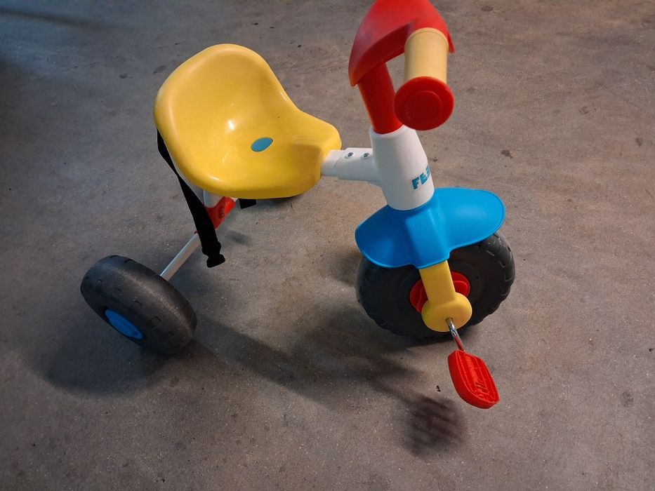 Triciclo criança