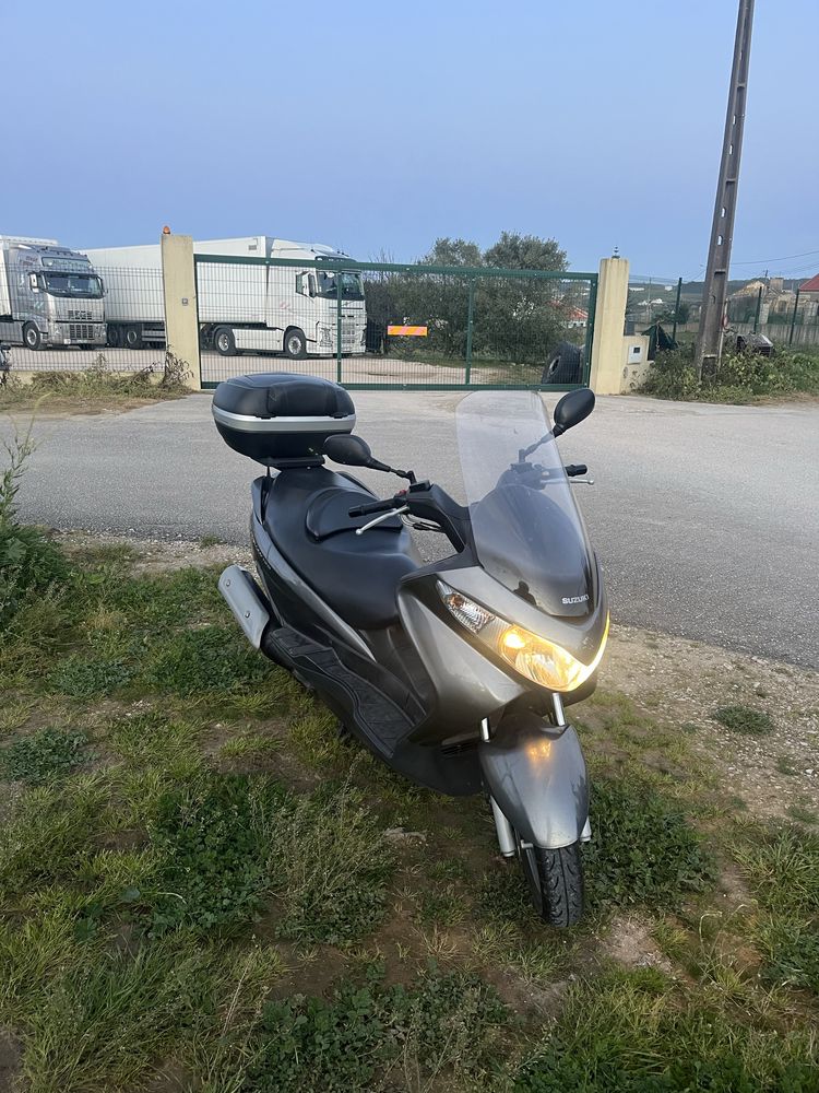 SUZUKI BURGMAN 125