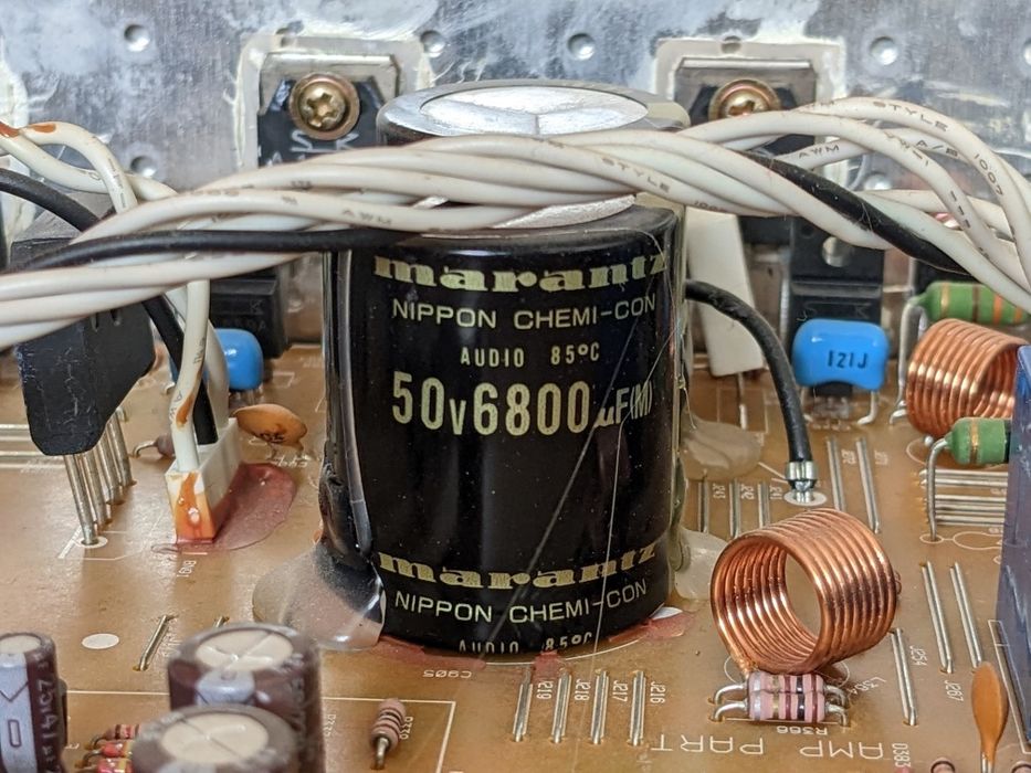 Продам підсилювач Marantz PM4400, стерео тюнер Marantz ST59.