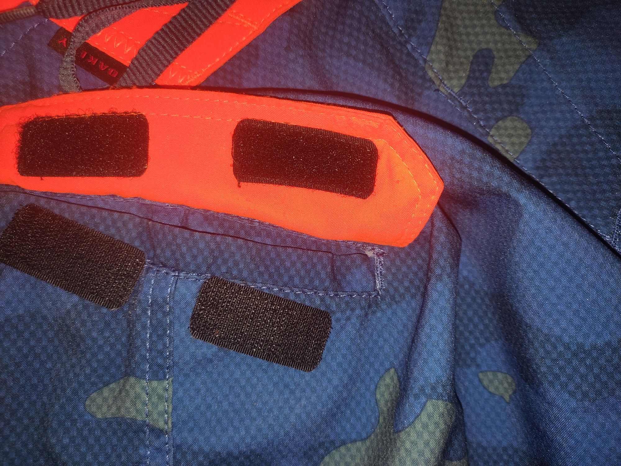 Гарні шорти OAKLEY