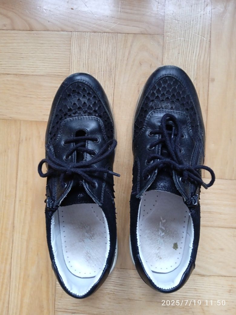 Buty damskie 36 czarne