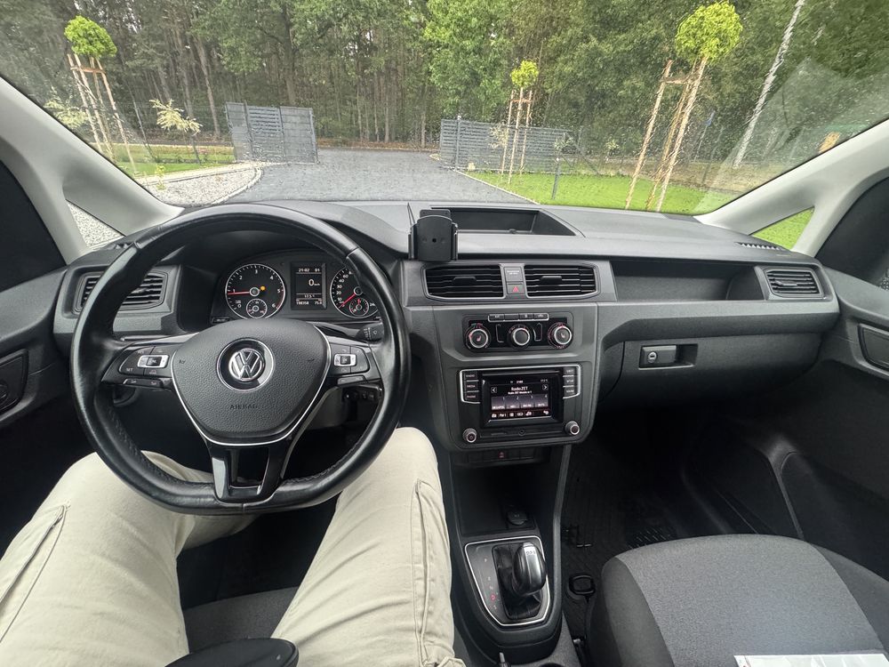 Volkswagen Caddy Maxi 2.0 TDI DSG Navi Kamera Hak Webasto 2x przesuwne