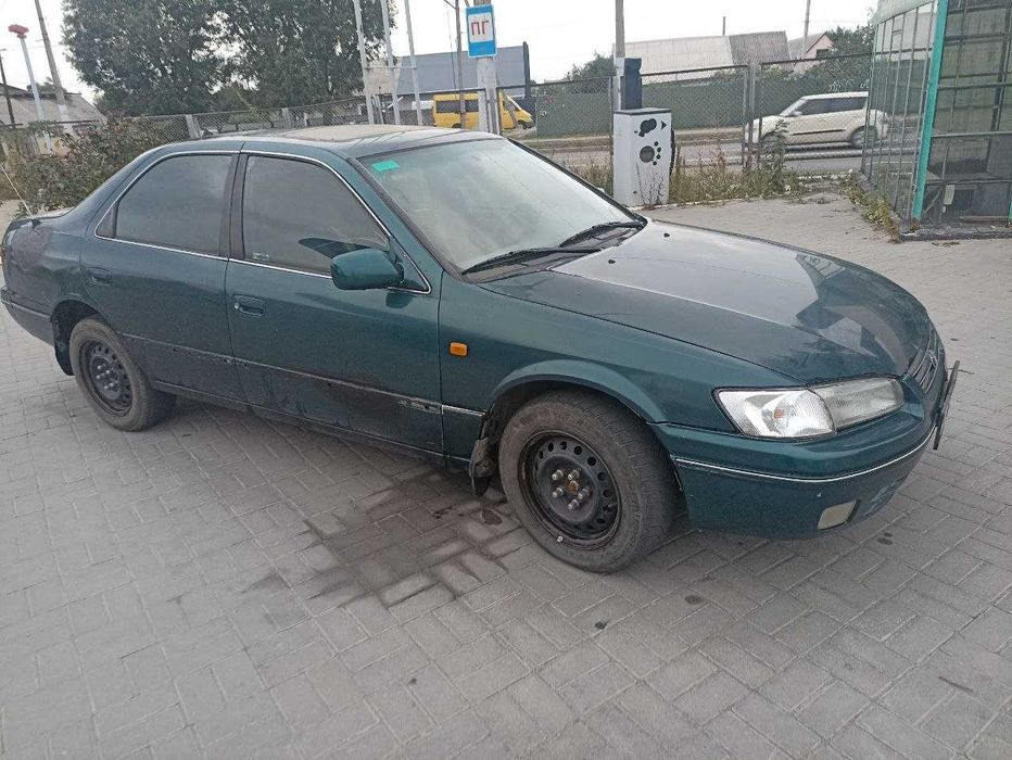 Продам Тойота Камри 20 автомат с переоформлением