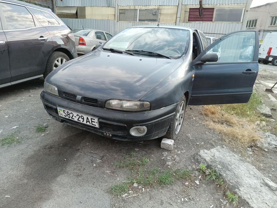 Автівка Фіат брава
