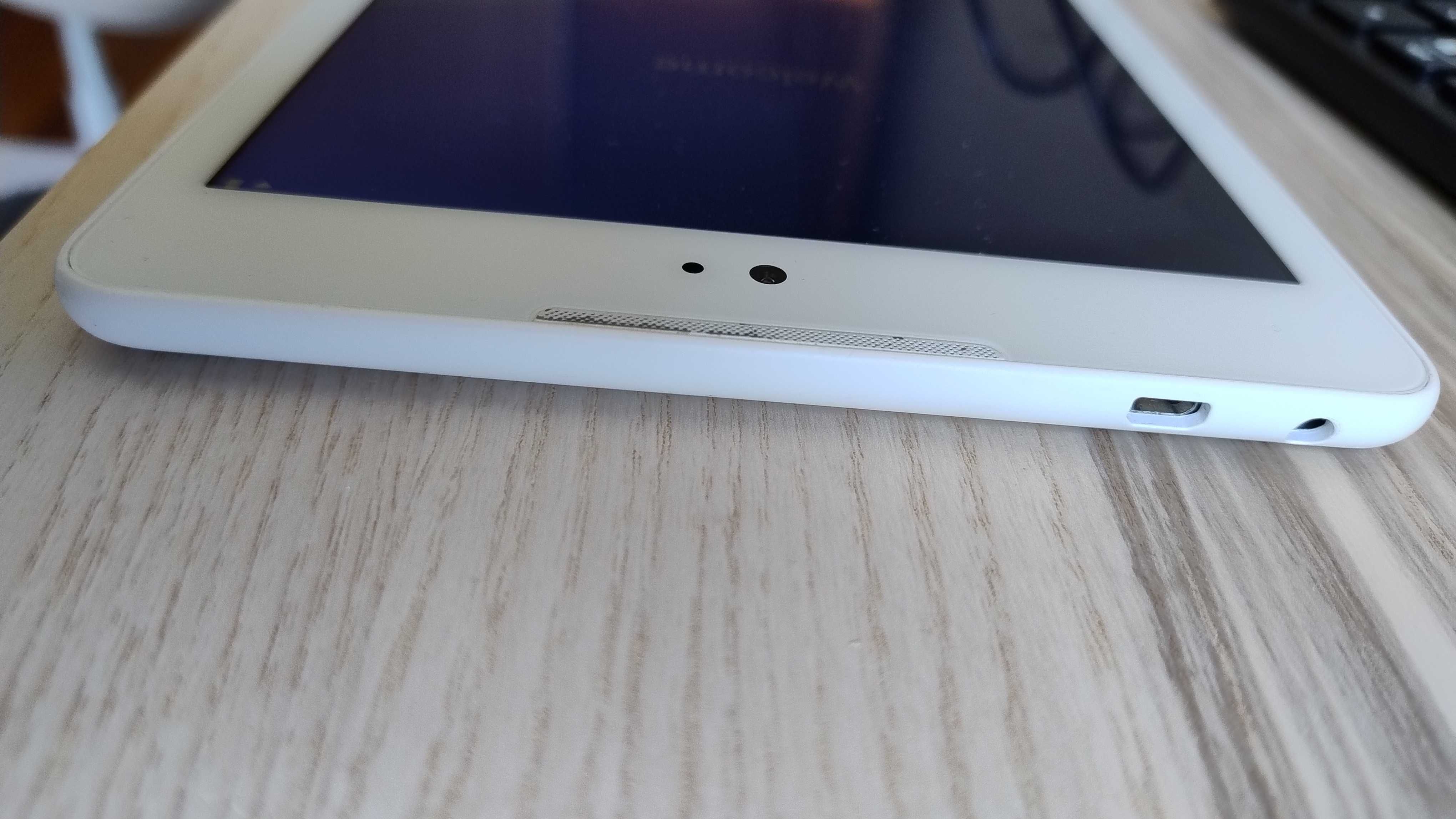 Tablet bq M8 impecável