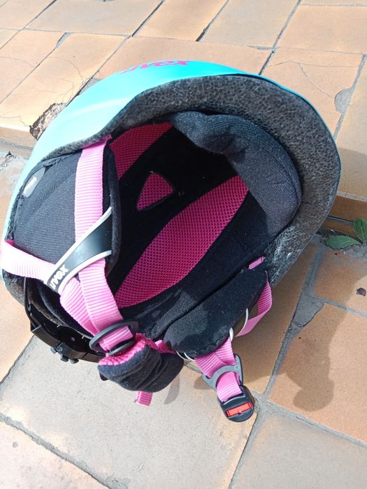 Продаю шлем в отличном состоянии.