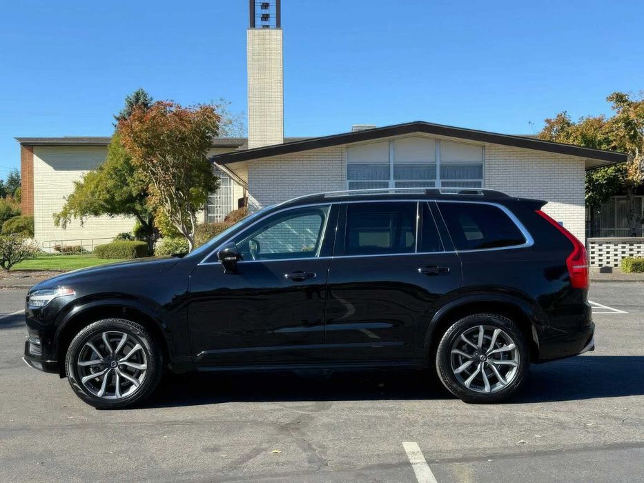 Volvo XC90 T5 Momentum 7-Passenger      2018