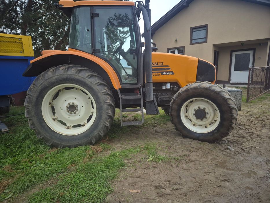 Renault Ares 620 RZ