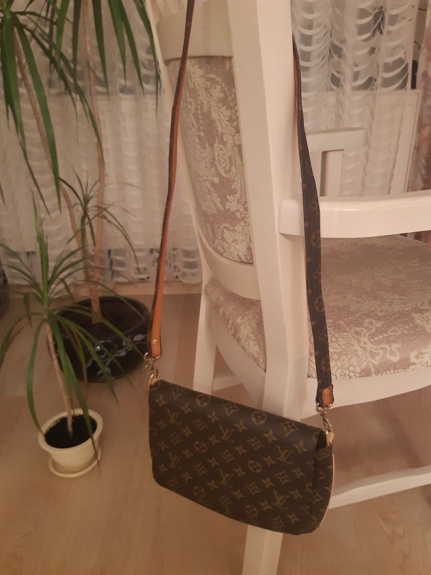 Сумка сумочка кросбоді Louis Vuitton