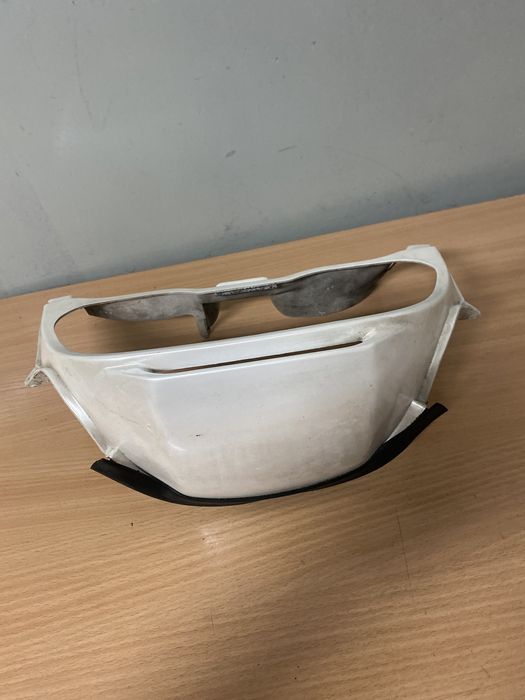 Honda CBR 1000F SC22 osłona Licznika zegarów owiewka przednia czaszy