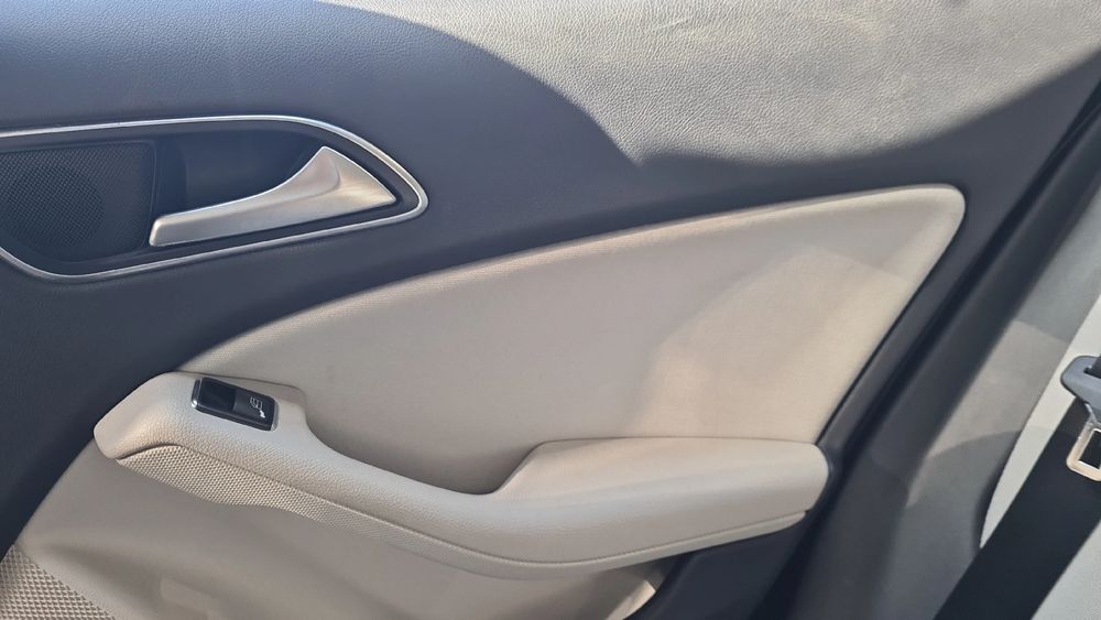 Elevador vidros trás direito MERCEDES-BENZ GLA (X156)