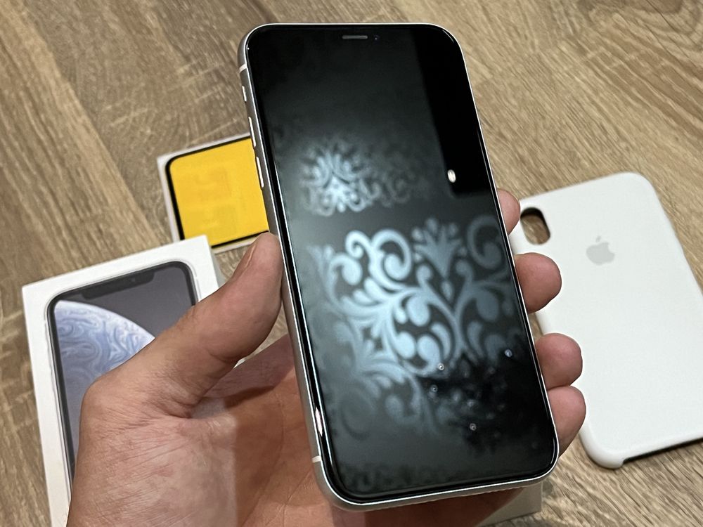 iPhone XR 256Gb Neverlock весь оригiнал Айфон 10р