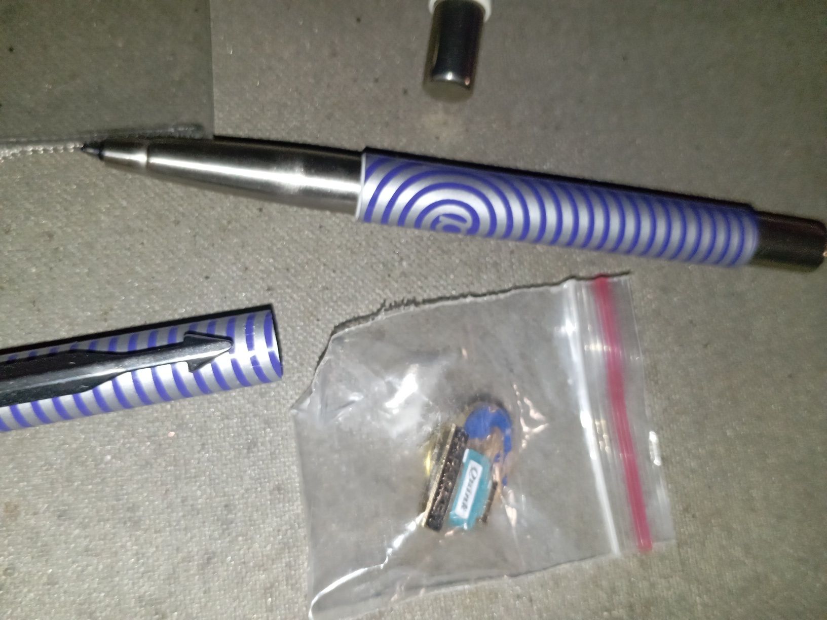 Caneta mais PIN com Oferta parker