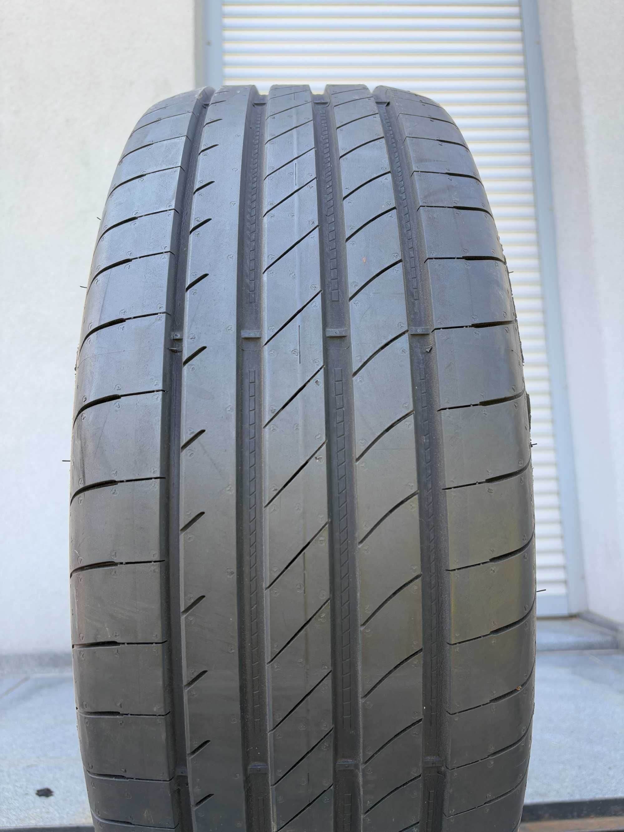 x1 letnia 235/60R18 GoodYear Eagle F1 AS5 102T 7mm 2021r DEMO P1101LL