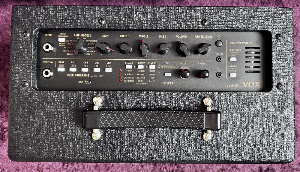 Wzmacniacz combo gitarowe VOX Valvetronix VT20X STAN IDEALNY