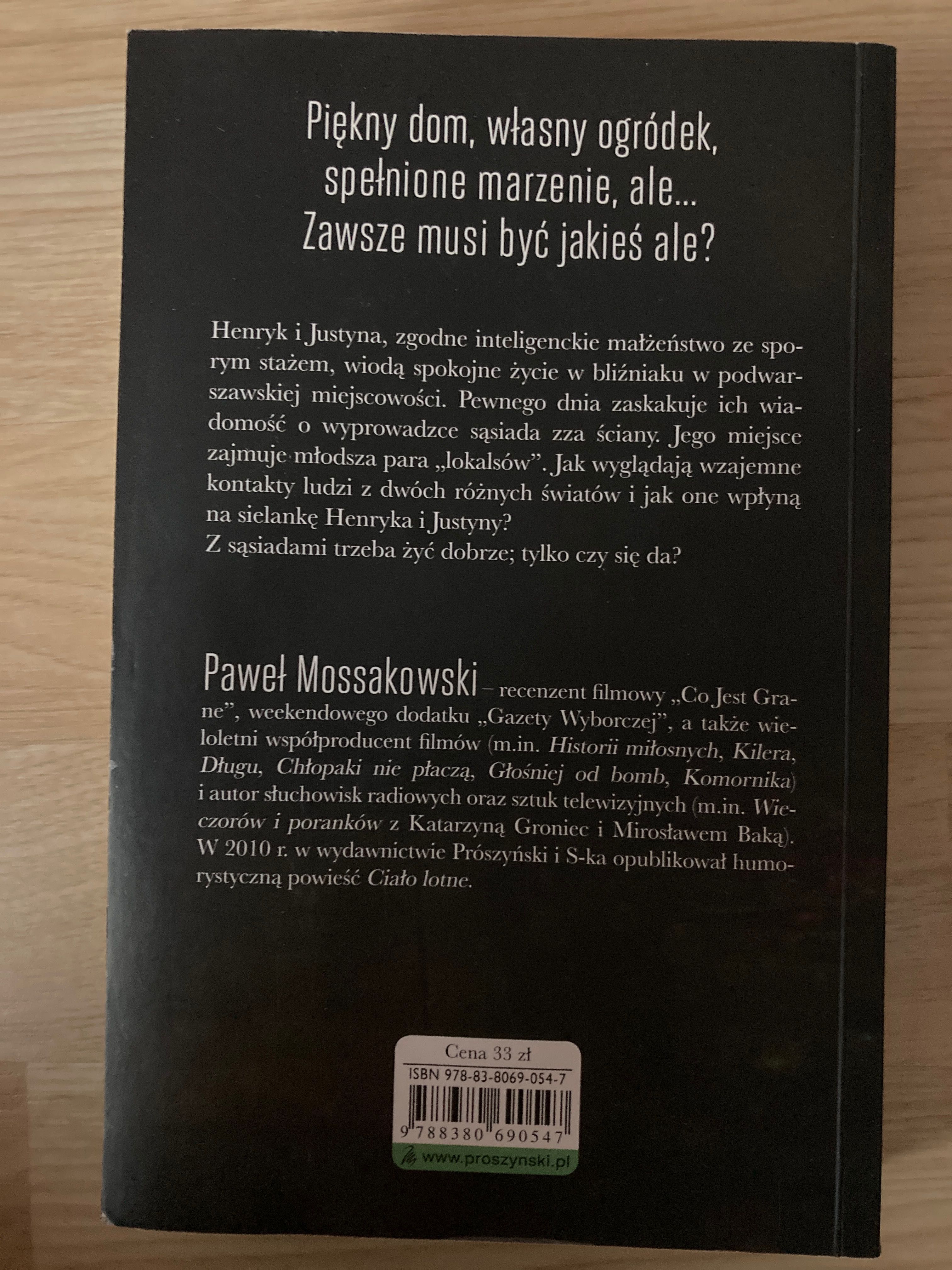 Książka ,,Po drugiej stronie ściany” Paweł Mossakowski