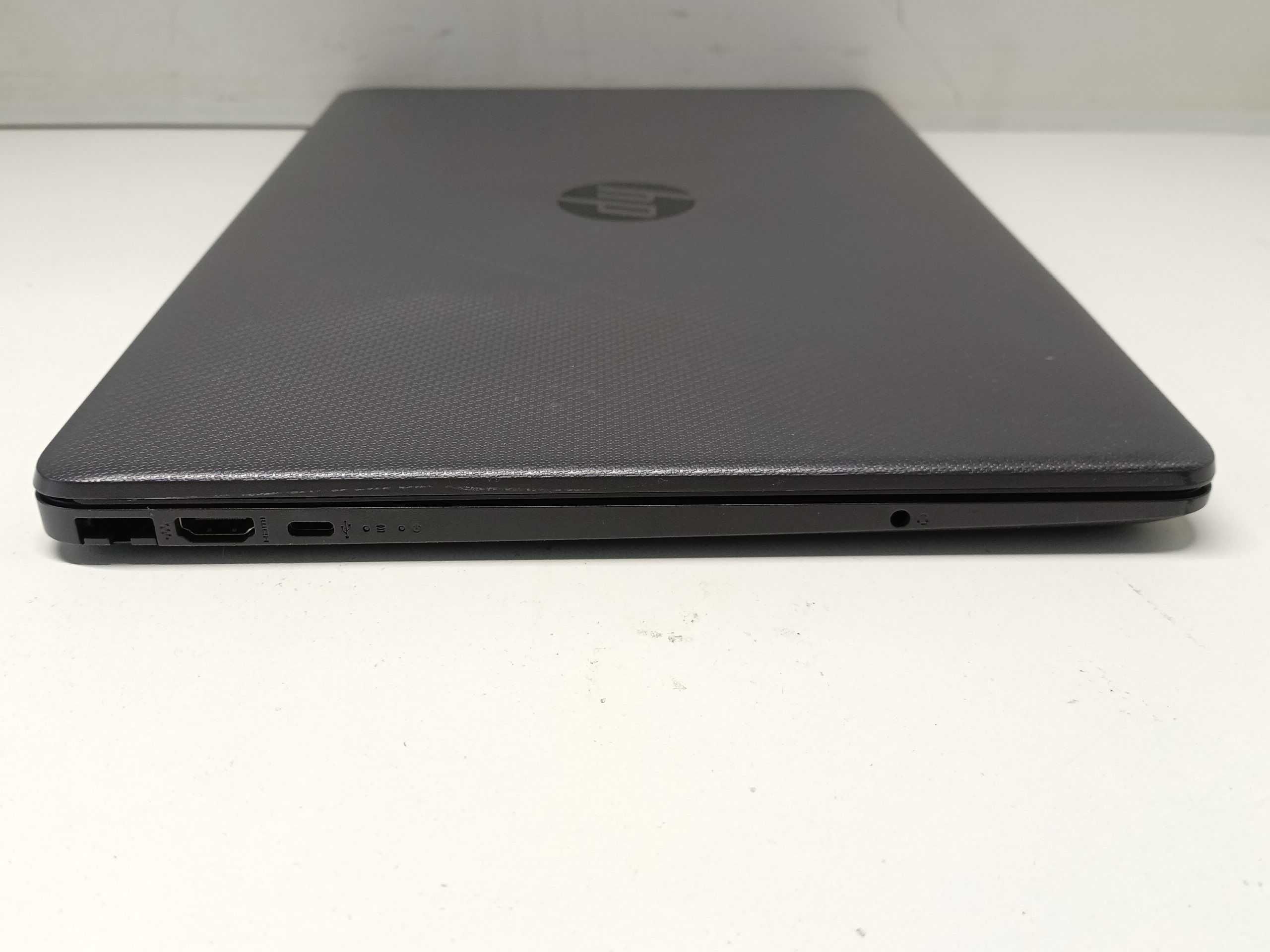 Ноутбук HP 250 G8 15.6" FullHD IPS i5-1135G7 / 12Gb  / 256Gb SSD NVMe