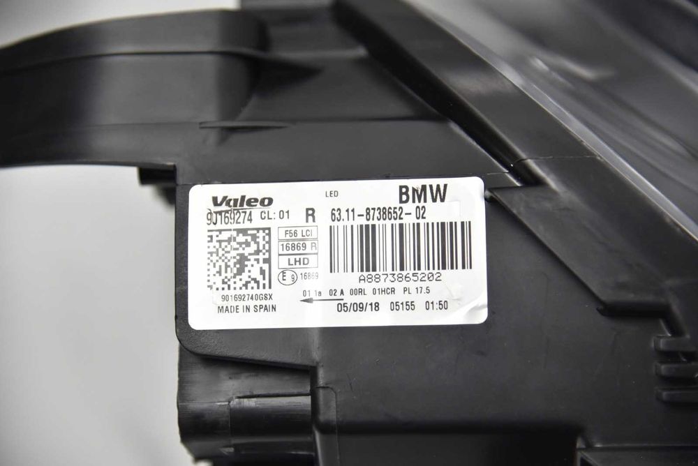 Par de Faróis MINI Cooper F55 / F56 / F57 (2018–2021) Full LED