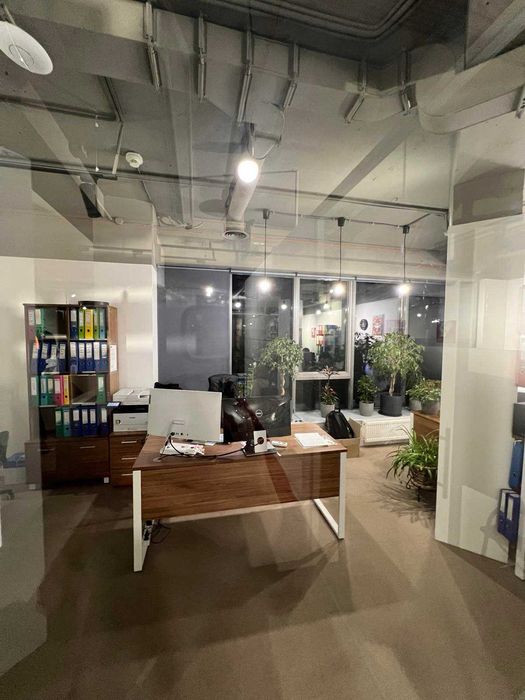 Здам офіс в ТРЦ, площа 240 м2, в стилі Лофт, метро Шулявська