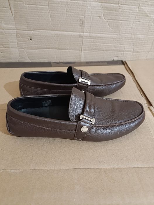 Продам туфлі Versace в гарному стані.