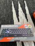 Klawiatura Gamingowa SteelSeries Apex Pro Mini Wireless
