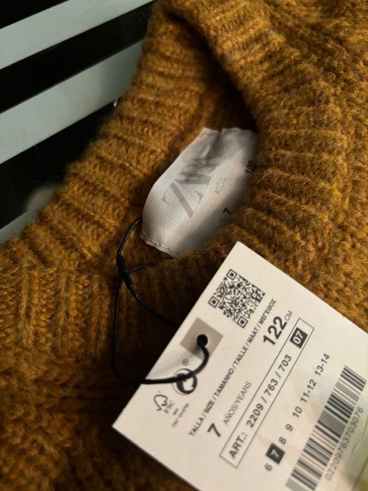 Nowy sweter ZARA z metką 122 (7 lat)
