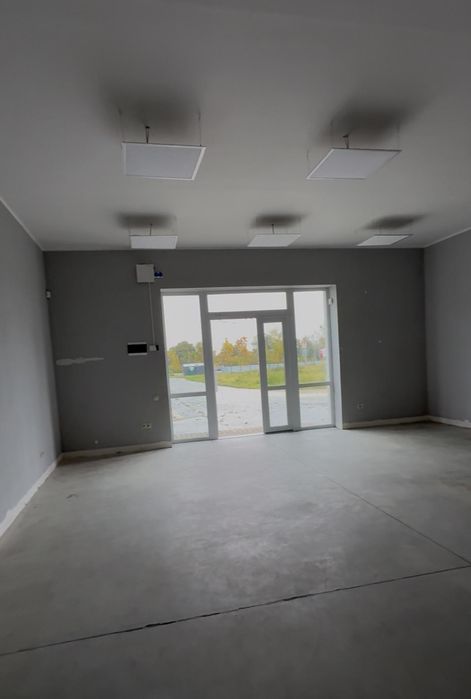 Оренда приміщення під бізнес у Винниках (біля комплексу «Пальміра»)