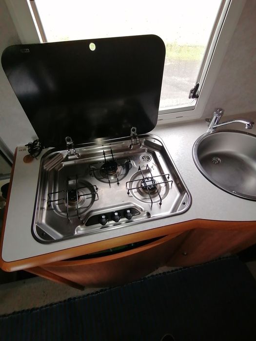 Auto caravana Ford como nova